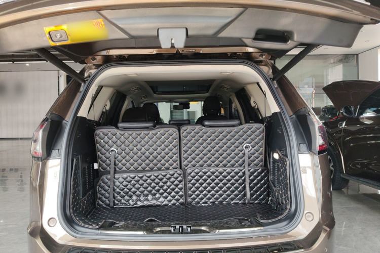 Used Ford Edge 2016 EcoBoost 245 Four-Wheel Drive Titanium Edition 7-Seater
