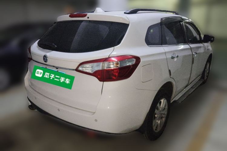 Used Venucia T70 2016 1.6L Manual Ruixing Edition Rear Right 45 Deg