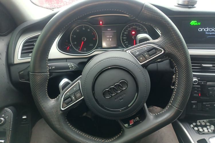 Used Audi A4L 2013 30 TFSI Automatic Comfort Model Steering Wheel