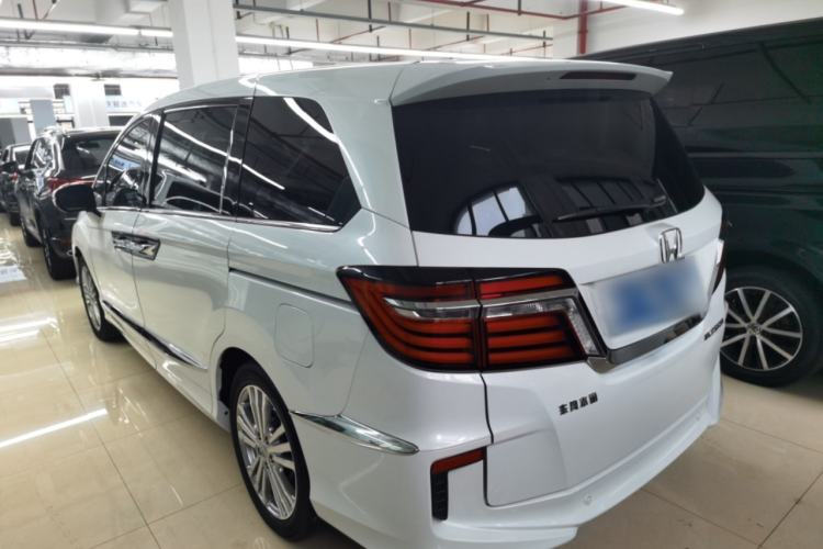 Used Honda Elysion 2016 2.4L Supreme Edition