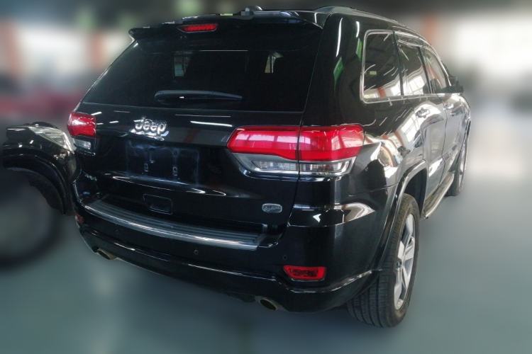 Used Jeep Grand Cherokee 2015 3.6L Luxury Navigation Edition Rear Right 45 Deg