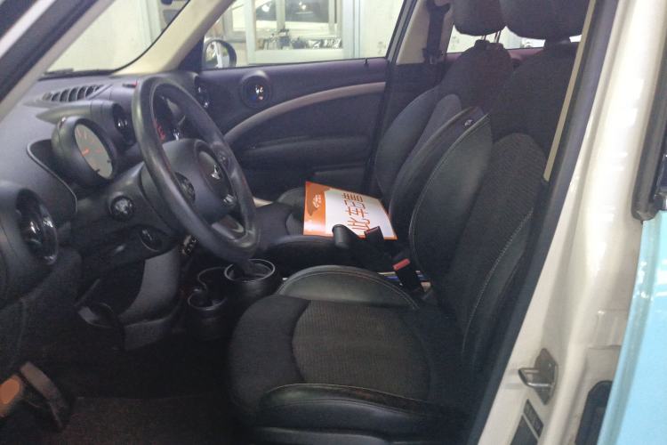 Used MINI Countryman 2014 1.6L COOPER Fun Left Front Seat