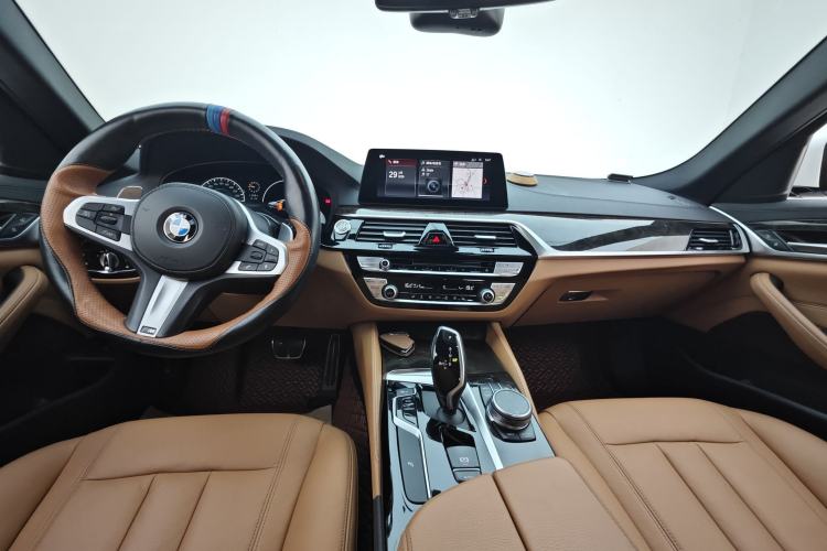 Used BMW 5 Series 2019 530Li Leading Model M Sport Package
