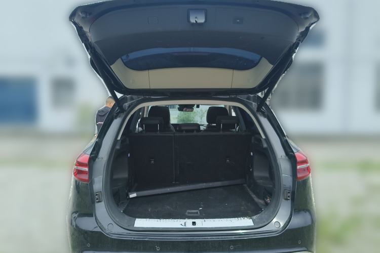 Used Hongqi HS5 2022 2.0T Smart Connect Flagship Edition Trunk