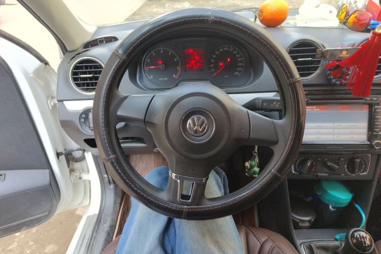 Used Volkswagen Jetta 2013 1.6L Manual Comfort Model Steering Wheel