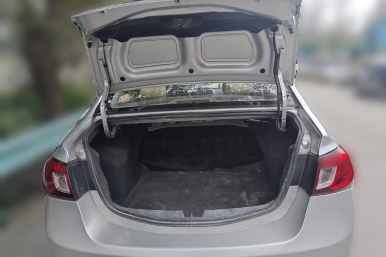 Used CHANGAN Alsvin V5 2012 1.5L Manual Dream Edition
