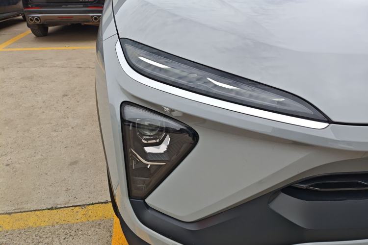 Used Nio EC6 2020 605 km Sport Edition Right Front Headlight
