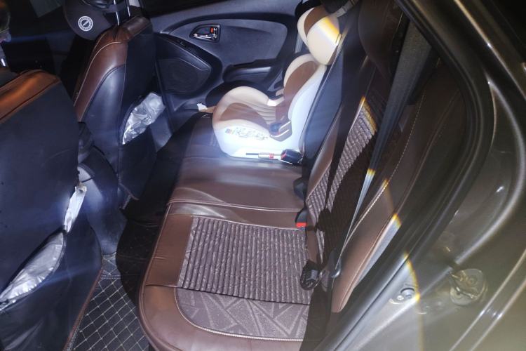 Used Hyundai ix35 2012 2.0L Automatic Two-Wheel Drive New Edition GL Left Rear Seat