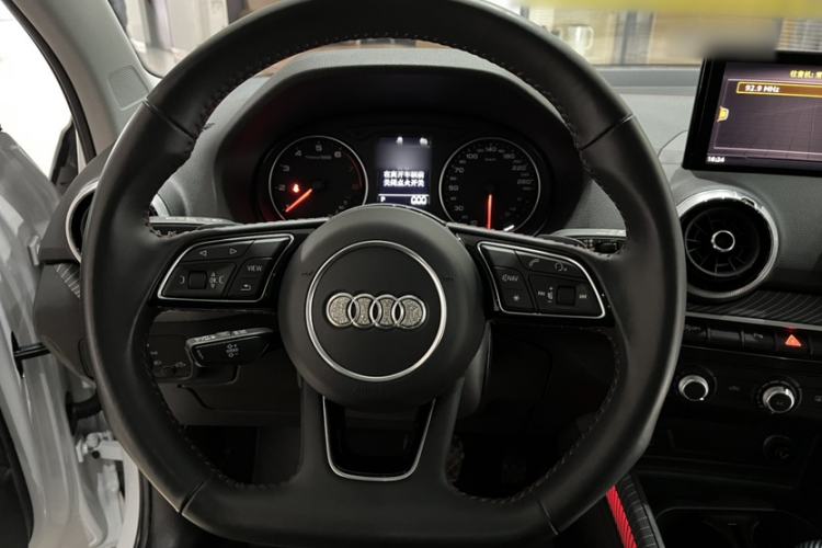 Used Audi Q2L 2022 35 TFSI Progressive Dynamic Edition

