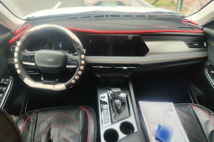 Used CHANGAN OSHAN X7 PLUS 2023 Enjoy Edition 1.5T Automatic Smart Version Center Console