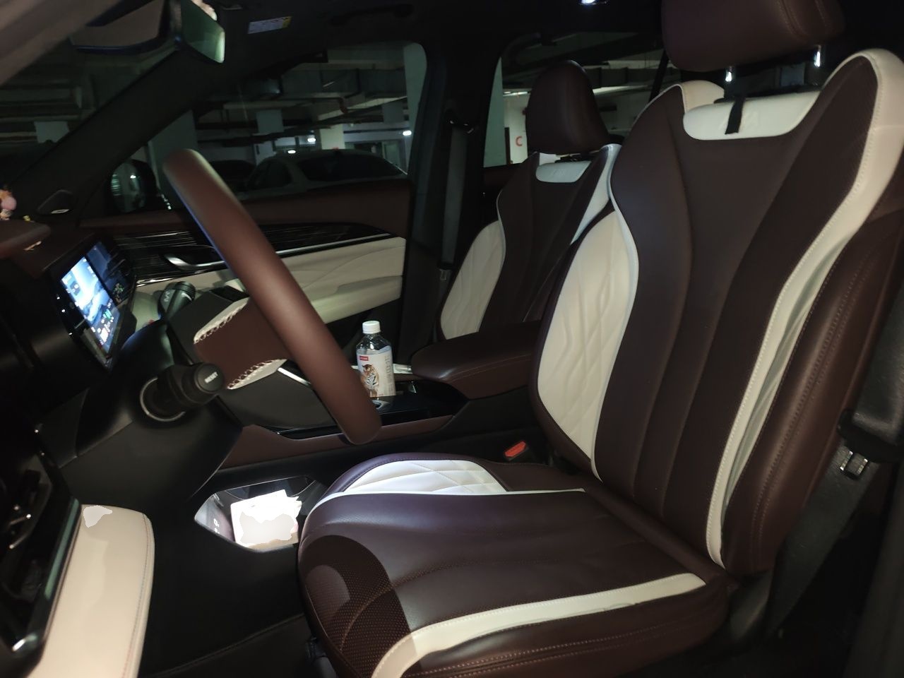 Geely Auto Monjaro L 2021 2.0TD High-Power Automatic All-Wheel Drive Luxury Version — снимка 15