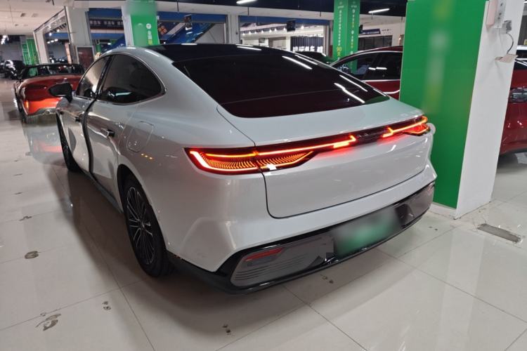 Used Geely Galaxy Galaxy 8 2025 130km EM-i Prestige Edition