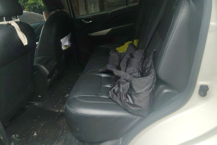 Used Nissan Terra 2020 2.5L XL Upper Automatic Two-Wheel Drive Luxury Edition Left Rear Seat