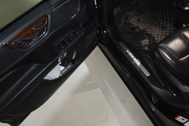 Used Lincoln Continental 2019 2.0T Two-Wheel Drive Luxury Edition China VI Standard Driver Seat