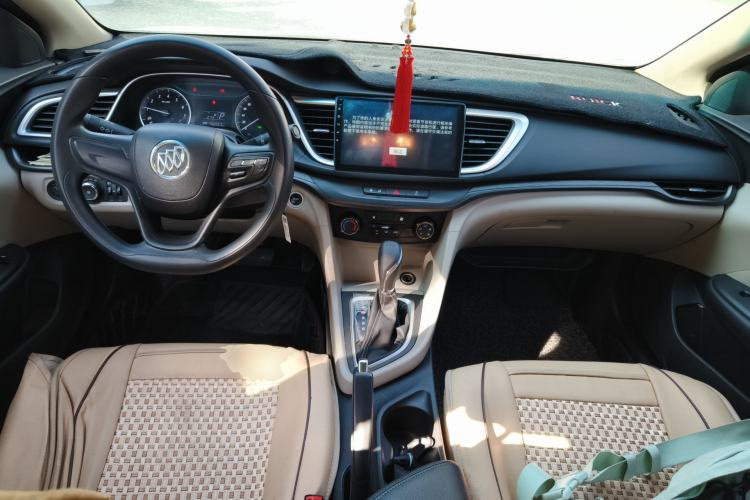 Used Buick GT 2018 15T Dual-Clutch Advanced Model China V Standard Center Console