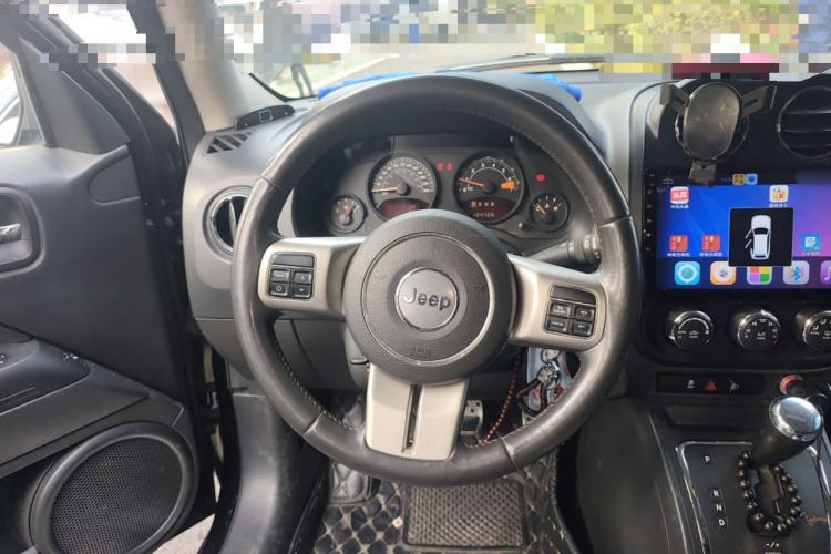 Used Jeep Patriot 2014 2.4L Sport Edition Steering Wheel