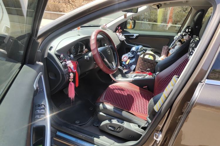 Used Volvo XC60 2017 T5 Smart Upgrade Edition
