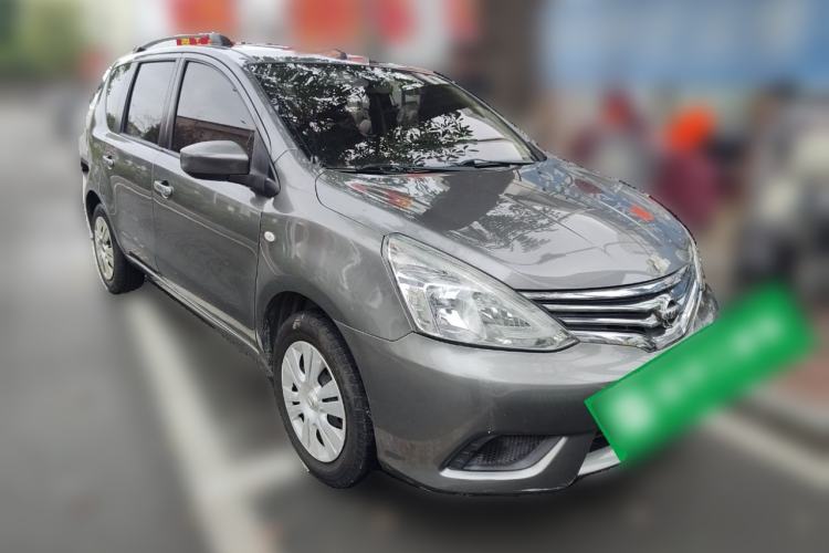 Used Nissan Livina 2015 1.6XE CVT Comfort Edition Front Right 45 Deg