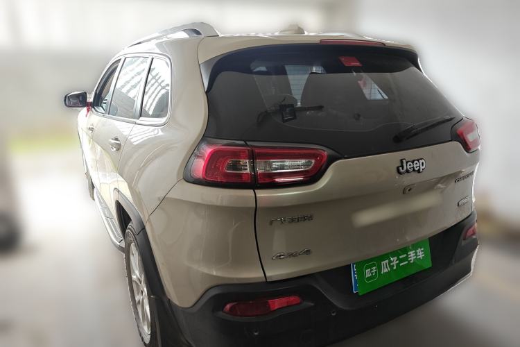 Used Jeep Cherokee 2016 2.4L Professional Smart Version