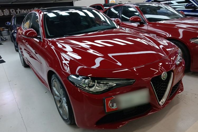 Used Alfa Romeo Giulia 2017 2.0T 200HP Luxury Edition