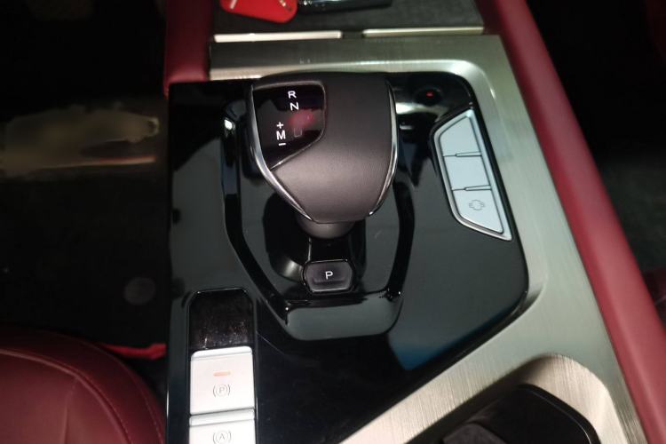 Used JETOUR X70 2024 1.5T DCT Glory PRO 5-Seater