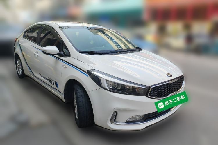 Used Kia K3 2016 1.6L Manual GL Front Right 45 Deg