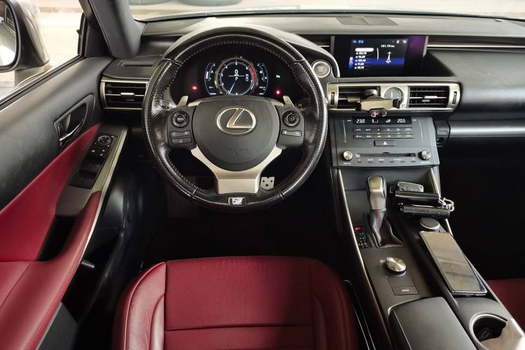 Used Lexus IS 2015 200t F SPORT