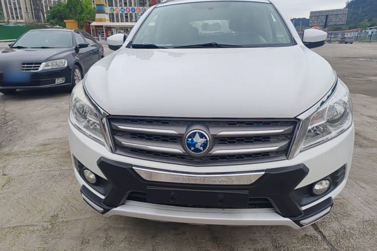 Used Venucia T70 2015 2.0L CVT Smart Choice Edition
