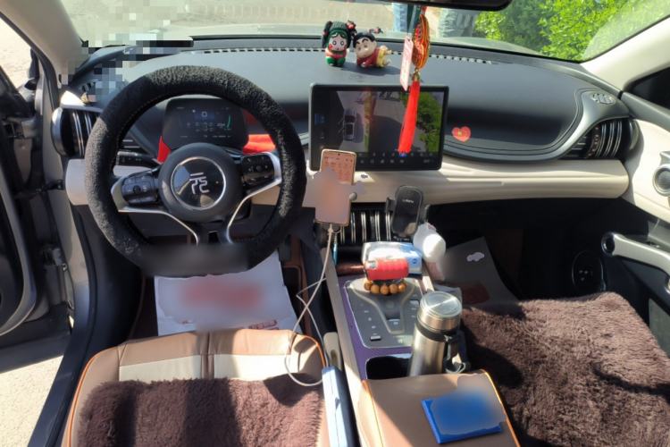 Used BYD Yuan PLUS 2024 Honor Edition 430KM Beyond Model Center Console