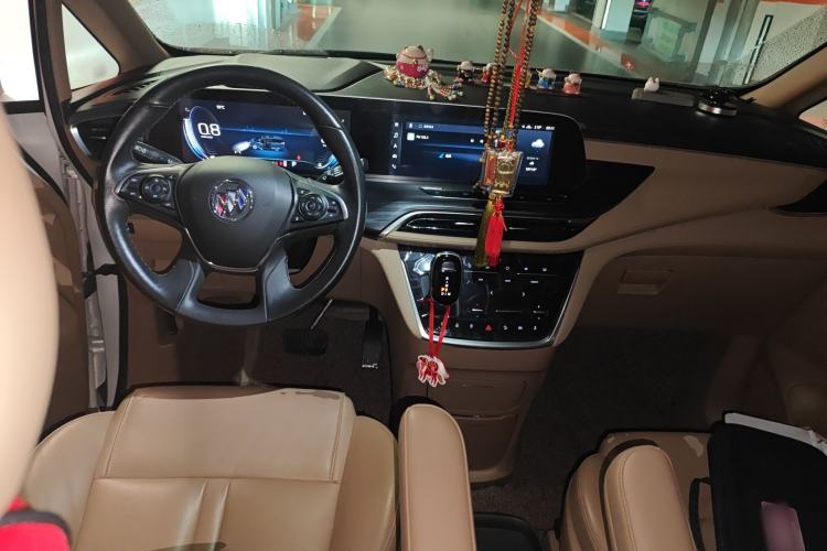 Used Buick GL8 2020 ES Land Cruiser 653T Luxury Edition Center Console