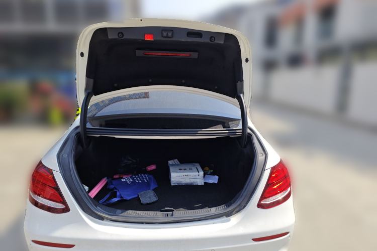 Used Mercedes-Benz E-Class 2019 Restyled E 300 L Sporty and Stylish Edition
