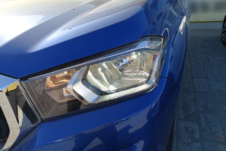 Used SAIC MAXUS T60 2017 2.0T Gasoline Automatic Two-Wheel Drive High-Ride Elite Standard Cabin
