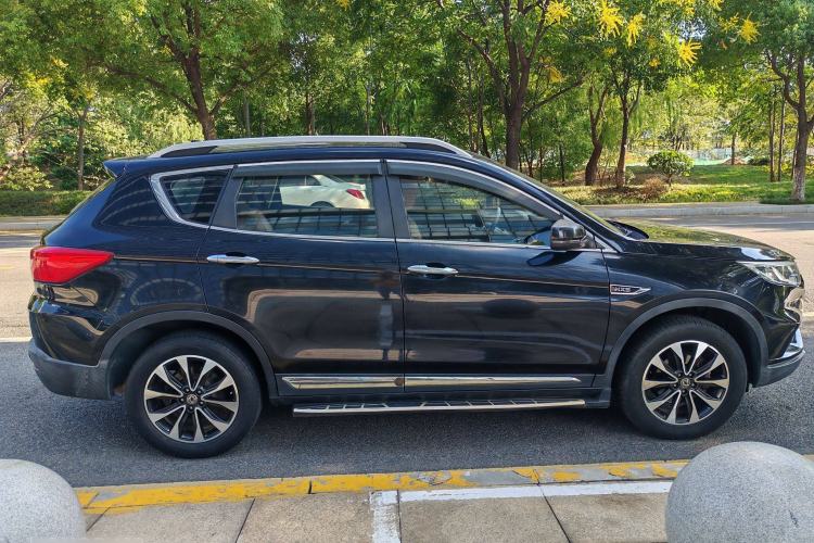 Used Dongfeng Fengdu MX5 2016 2.0L Automatic Flagship Edition
