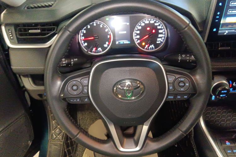 Used Toyota Wildlander 2022 2.0L CVT Two-Wheel Drive Luxury PLUS Edition