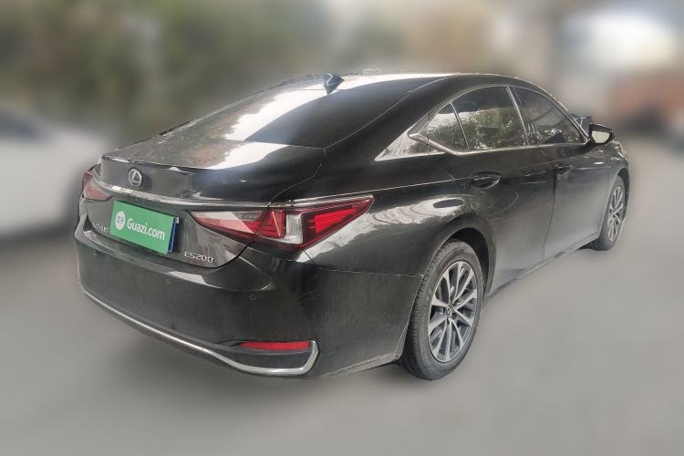 Used Lexus ES 2023 200 Excellence Edition
