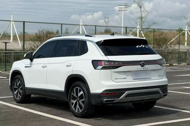 Used Volkswagen Tayron 2024 300TSI Two-Wheel-Drive Luxury Plus Advanced Version Exterior 1