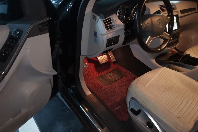 Used Mercedes-Benz R-Class 2014 R 320 4MATIC Business Model