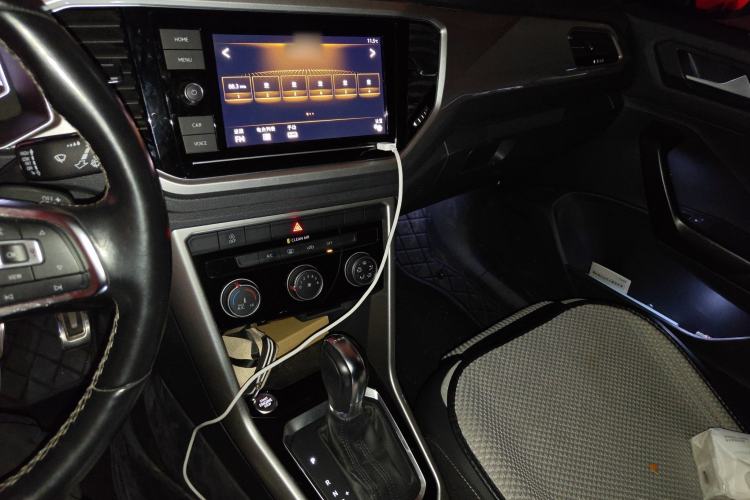 Used Volkswagen T-ROC 2019 280TSI DSG Two-Wheel Drive R-Line Pro
