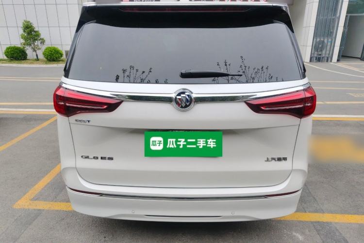 Used Buick GL8 2022 ES Landtrek 653T Comfort Edition