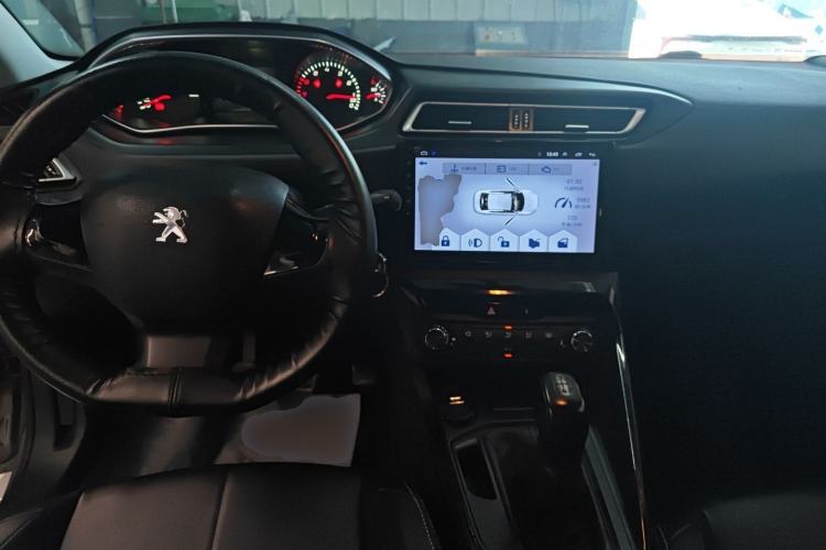 Used Peugeot 308 2016 1.6L Manual Fashion Edition
