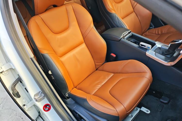 Used Volvo V60 2015 T5 Zhiya Edition