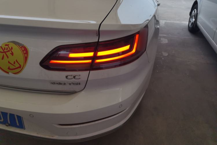 Used Volkswagen FAW-Volkswagen CC 2019 330TSI Huayan Edition China V Standard Right Rear Taillight