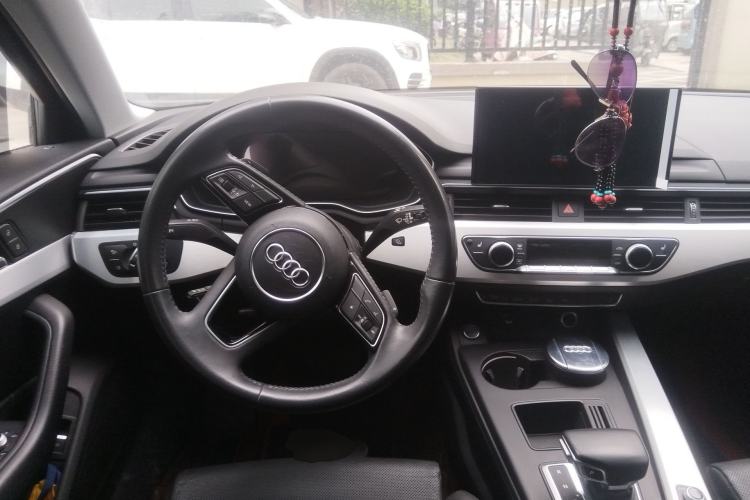 Used Audi A4L 2020 40 TFSI Luxury Dynamic Model