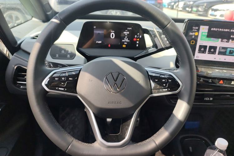Used Volkswagen ID.3 2024 Outstanding Edition Steering Wheel