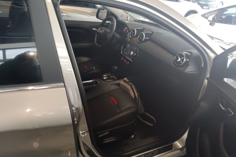 Used Soueast DX3 2018 1.5T CVT Luxury Model
