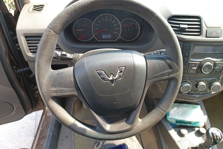 Used Wuling Hongguang 2014 1.2L S Standard Version China IV Standard