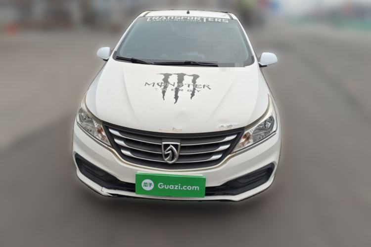 Used Baojun 310 2016 1.2L manual Comfort trim level
