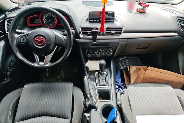 Used Mazda 3 Axela 2016 Hatchback 1.5L Automatic Comfort Model Center Console