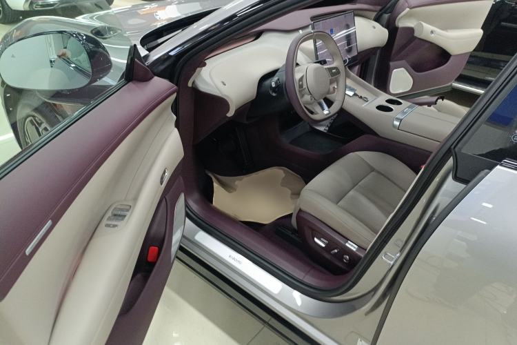 Used Xiaomi Auto YU7 2025 Ultra-Long Range All-Wheel Drive Pro Version
