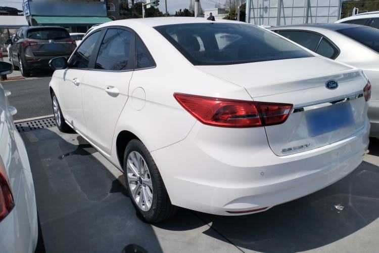 Used Ford Escort 2017 Happiness Edition 1.5L Automatic Fashion Version
